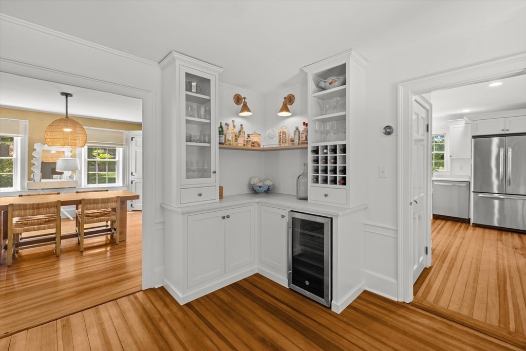 100 Clapp Road Scituate, MA 02066 - Photo 8 of 36
