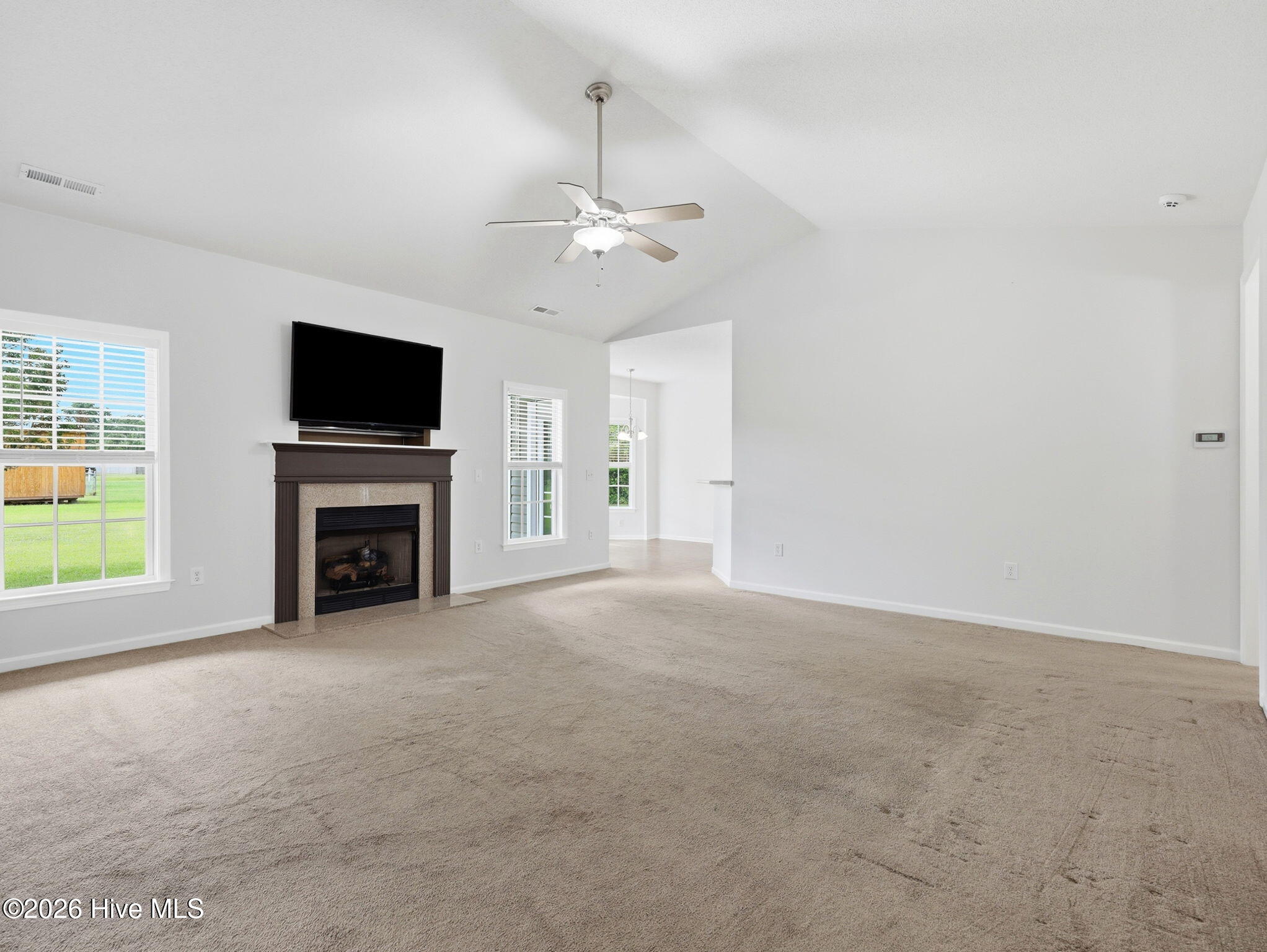 102 Spring Leaf Lane Jacksonville, NC 28540 - Photo 3 of 52
