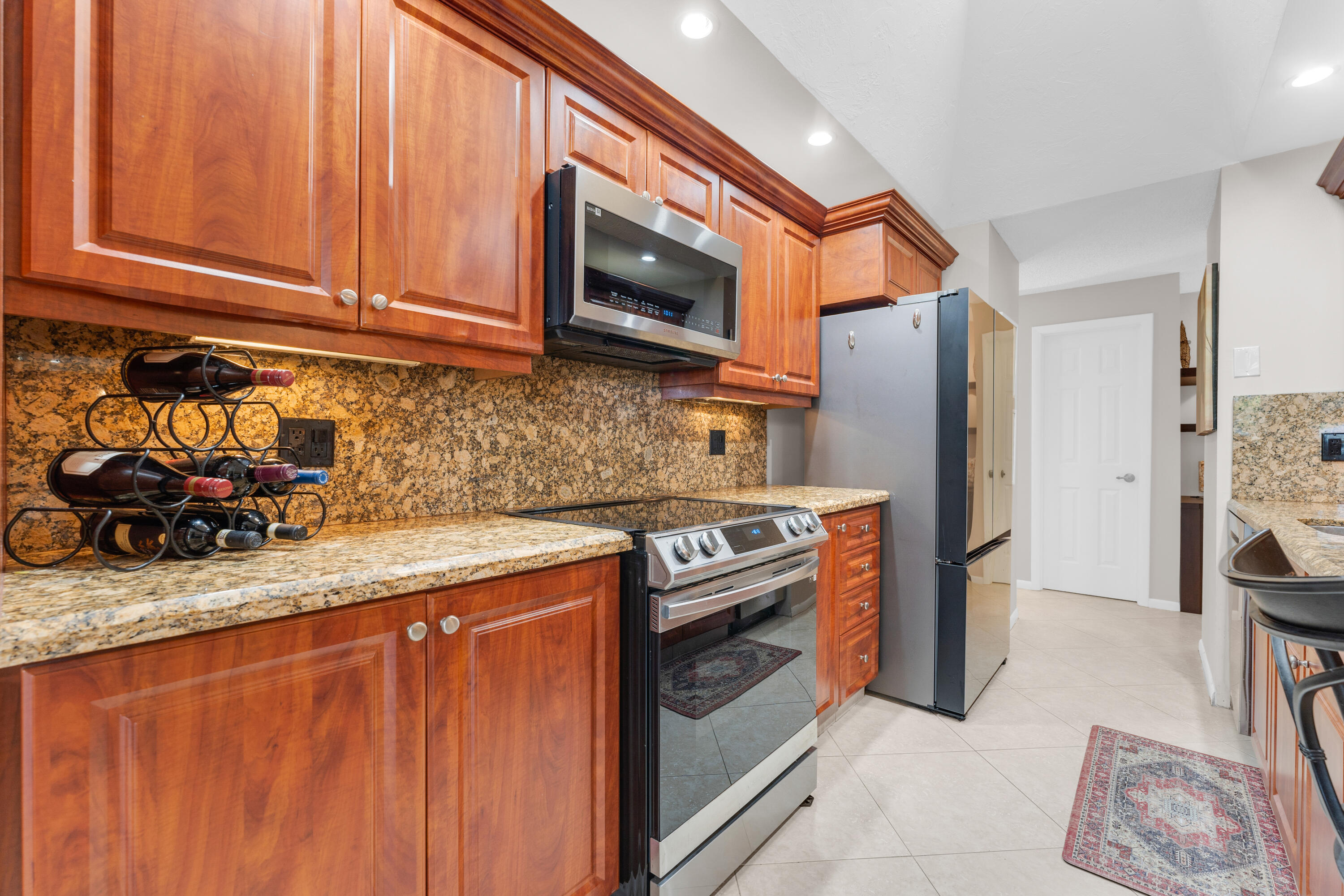 7460 La Paz Boulevard, Unit 309 Boca Raton, FL 33433 - Photo 12 of 44 10