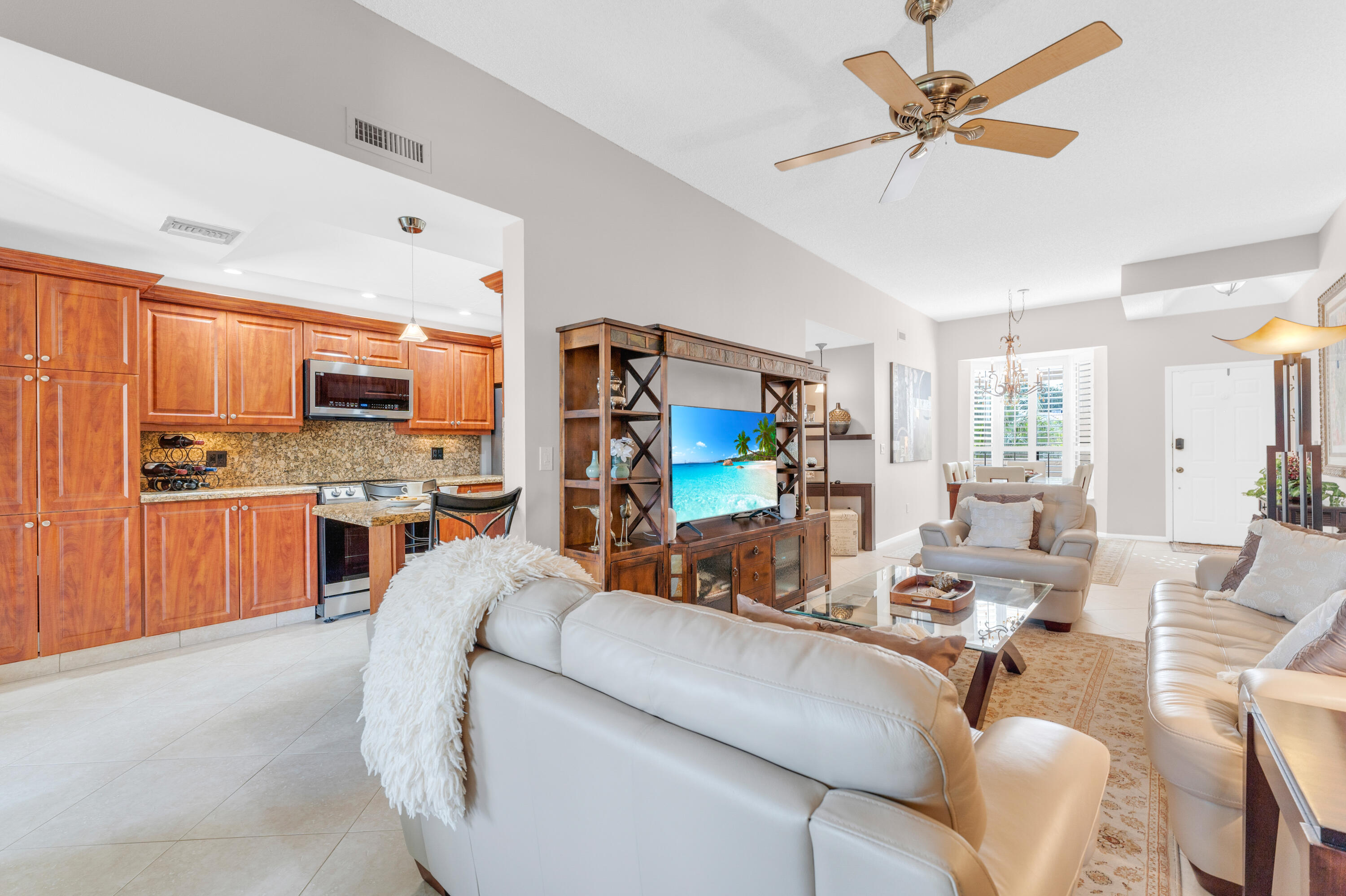 7460 La Paz Boulevard, Unit 309 Boca Raton, FL 33433 - Photo 9 of 44 52