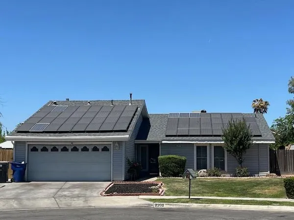 $375,000 | 2208 South Garden Avenue, Fresno, CA 93725