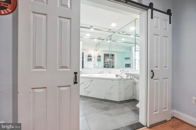 $799,900 | 465 Sablewood Drive, Huntingtown, MD 20639