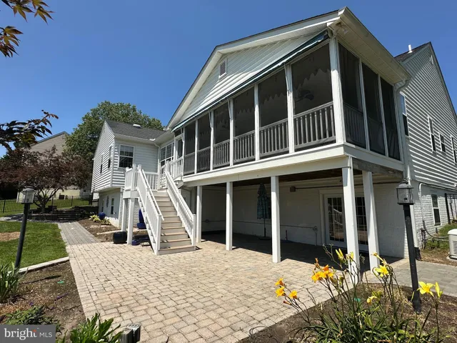 $799,900 | 465 Sablewood Drive, Huntingtown, MD 20639