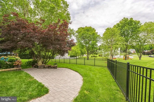 $799,900 | 465 Sablewood Drive, Huntingtown, MD 20639