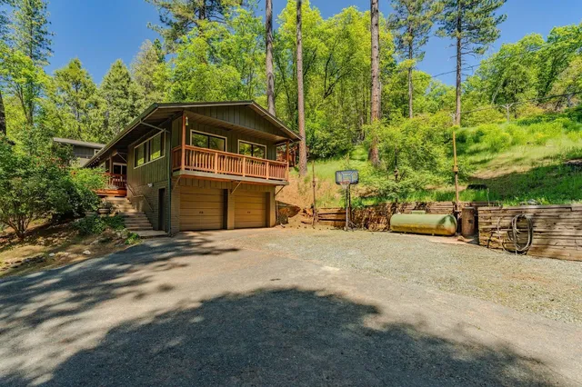 $579,000 | 201 Barney Way, West Point, CA 95255