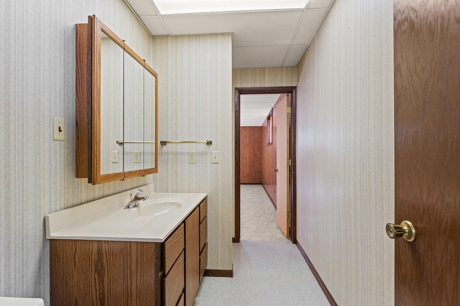 421 Bowman Road Wisconsin Dells, WI 53965 - Photo 28 of 48