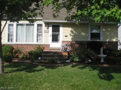Wonderful Willowick Bungalow! Bright and cheerful siding with brick trim! Lovely flowering beds in front and back with a fully fenced yard! Three good sized bedrooms, 2 full baths and many new amenities. Superior city services and recreation!