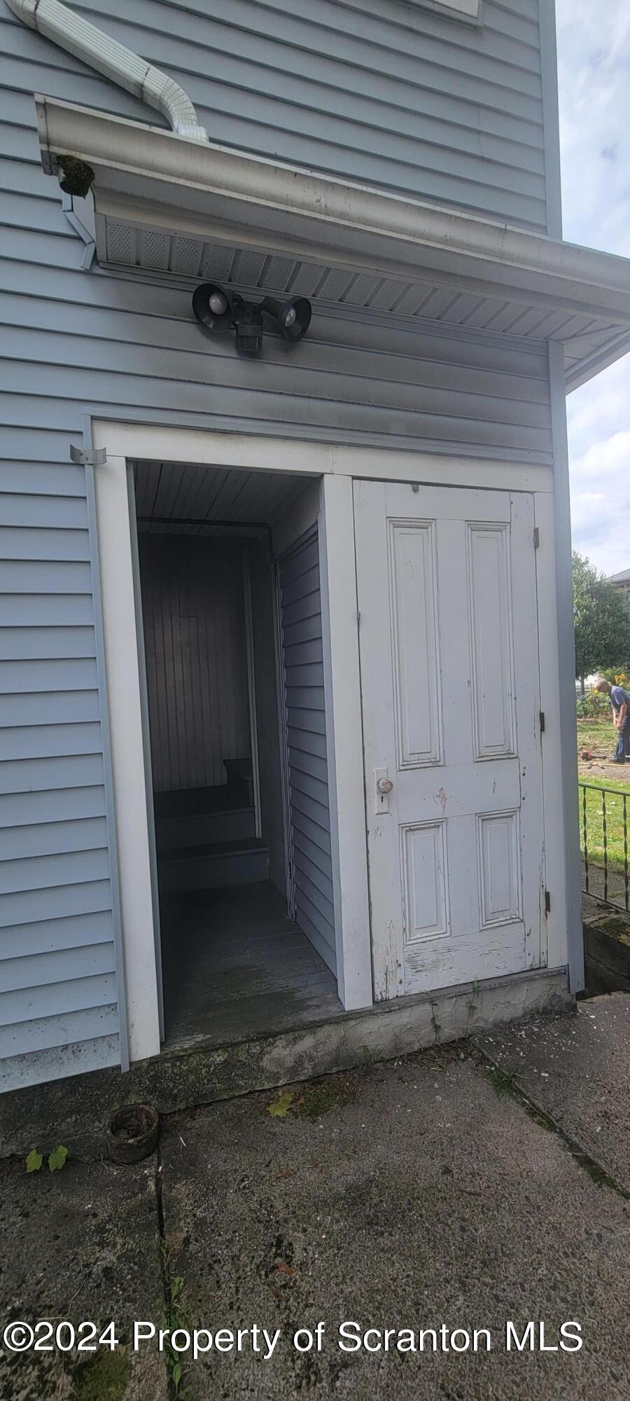 1543 Capouse Avenue Scranton, PA 18509 - Photo 49 of 62 a view of a garage