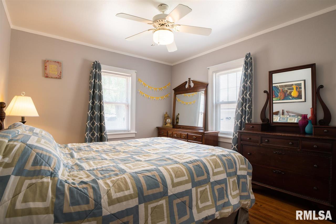 1329 West Circle Road Peoria, IL 61604 - Photo 12 of 36 Gallery Image 12