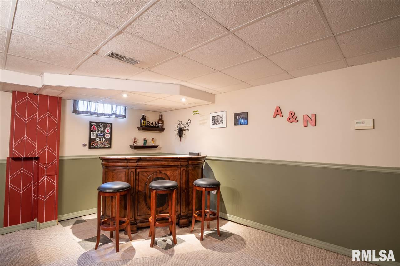 1329 West Circle Road Peoria, IL 61604 - Photo 25 of 36 Gallery Image 25