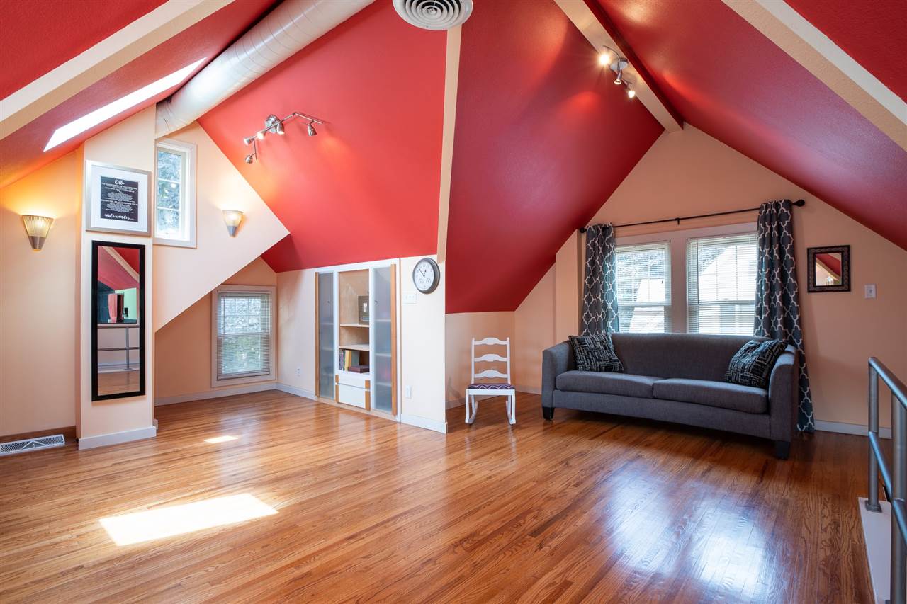 1329 West Circle Road Peoria, IL 61604 - Photo 9 of 36 Gallery Image 9