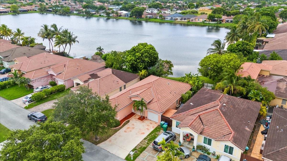 7741 Northwest 194th Terrace Hialeah, FL 33015 - Photo 24 of 27