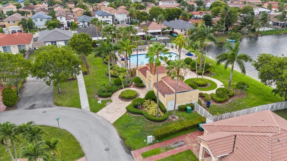 7741 Northwest 194th Terrace Hialeah, FL 33015 - Photo 25 of 27