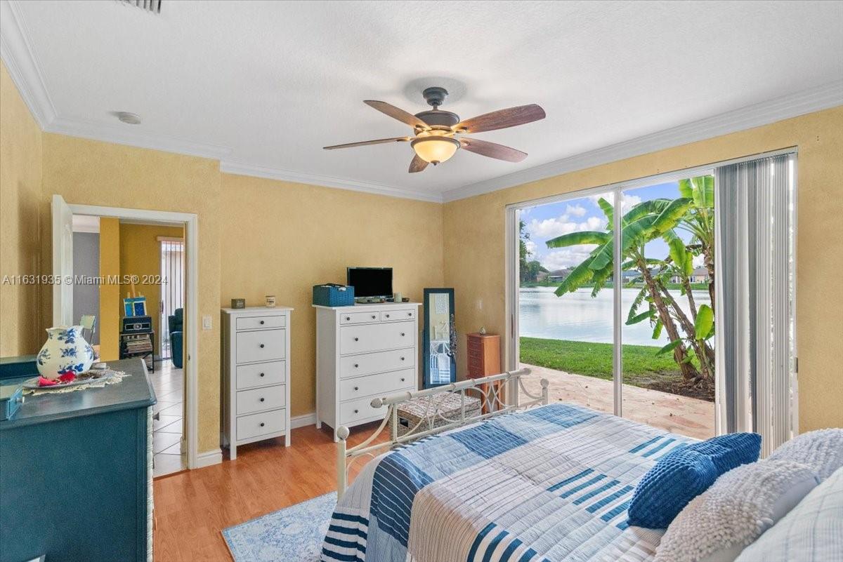 7741 Northwest 194th Terrace Hialeah, FL 33015 - Photo 10 of 27