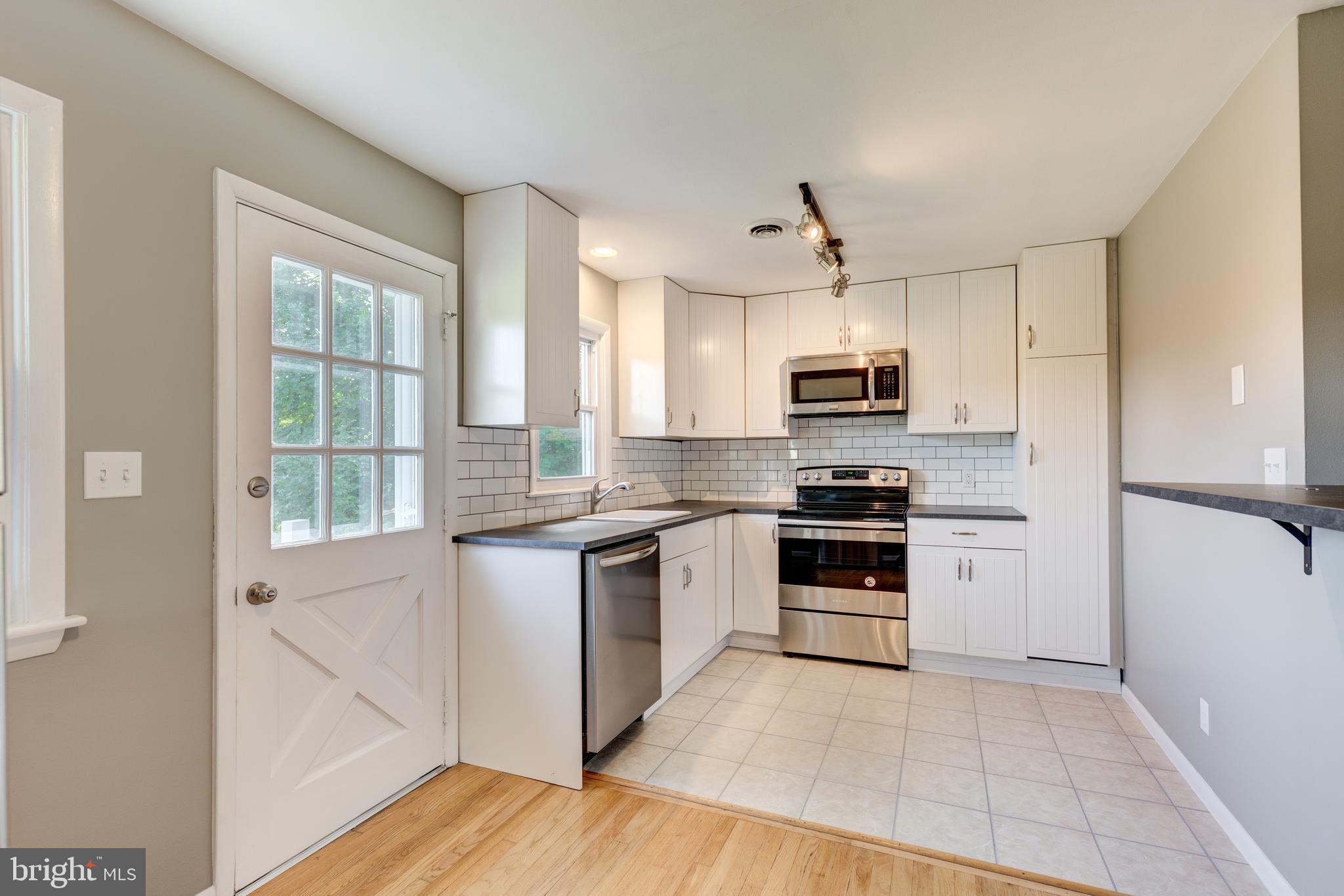 88 East Nicodemus Road Westminster, MD 21157 - Photo 6 of 43 Updated Kitchen