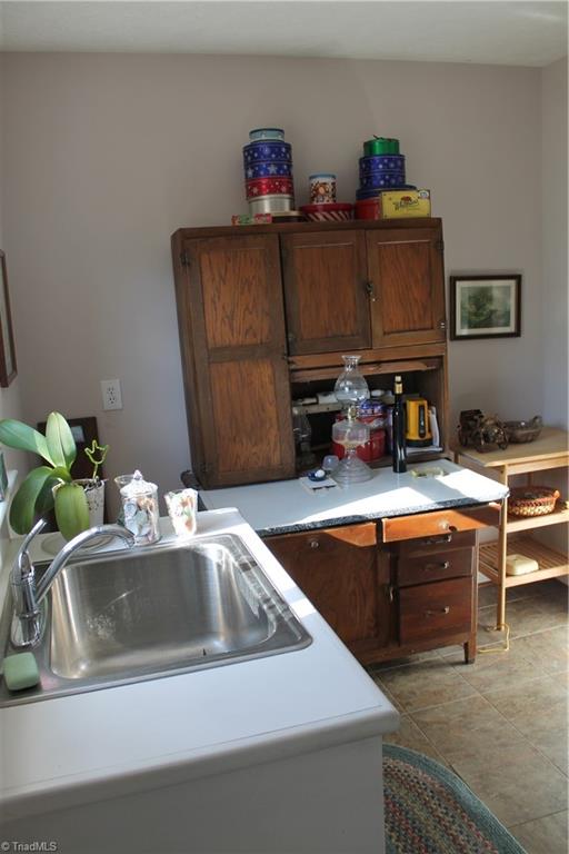 180 Eldora Road Ararat, NC 27007 - Photo 13 of 34 Gallery Image 13