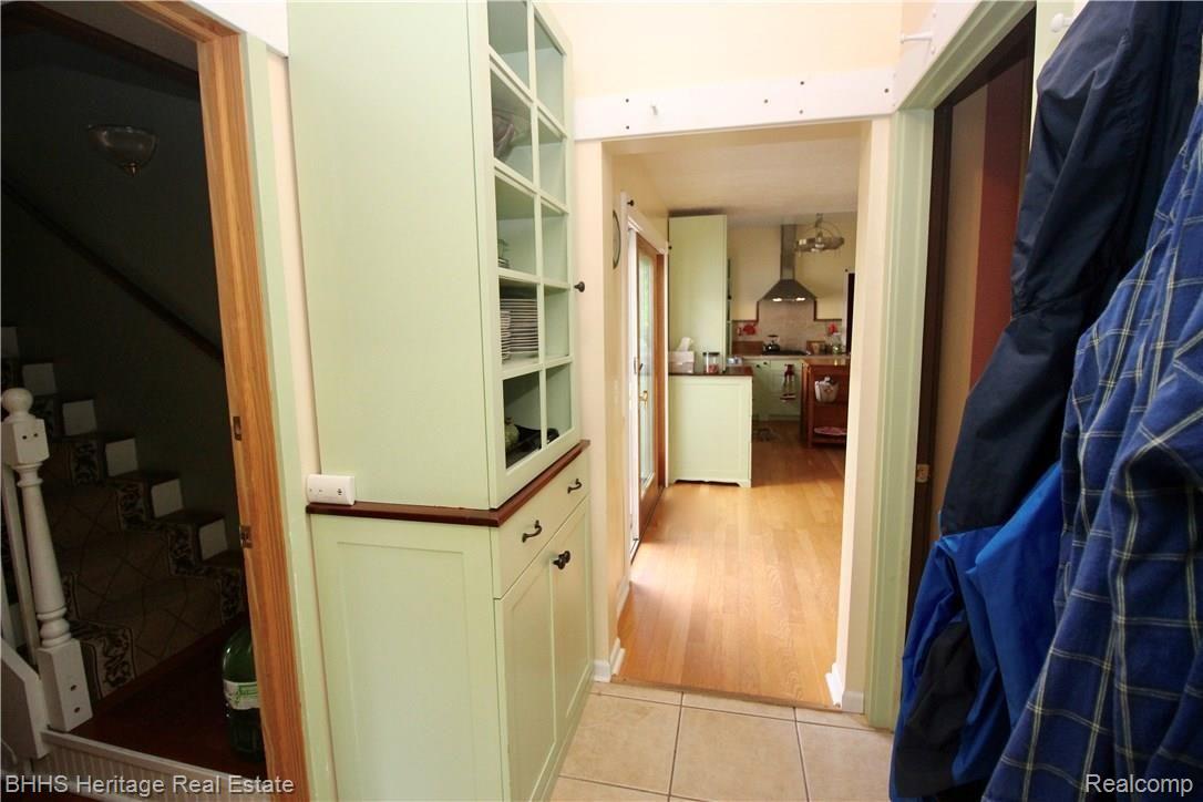 12620 South Bancroft Road Morrice, MI 48857 - Photo 16 of 41 Mudroom