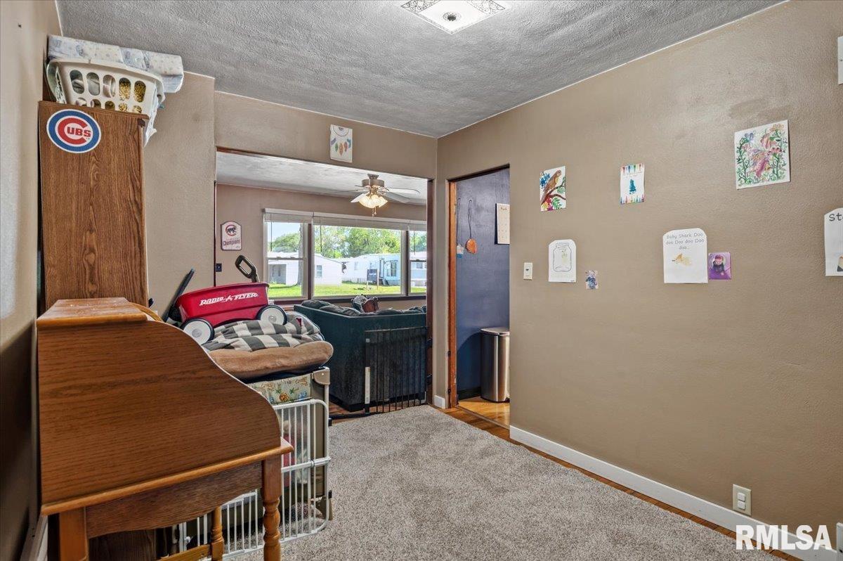 3240 East Enos Avenue Springfield, IL 62702 - Photo 11 of 16
