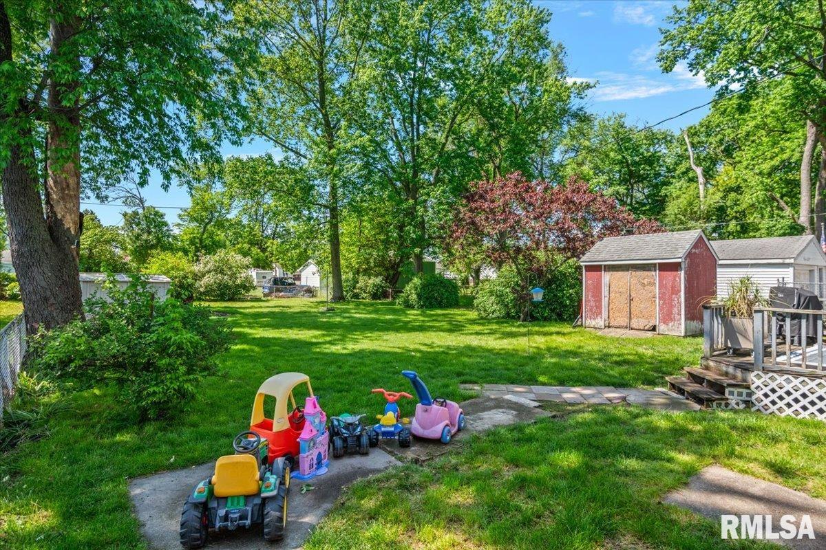 3240 East Enos Avenue Springfield, IL 62702 - Photo 15 of 16