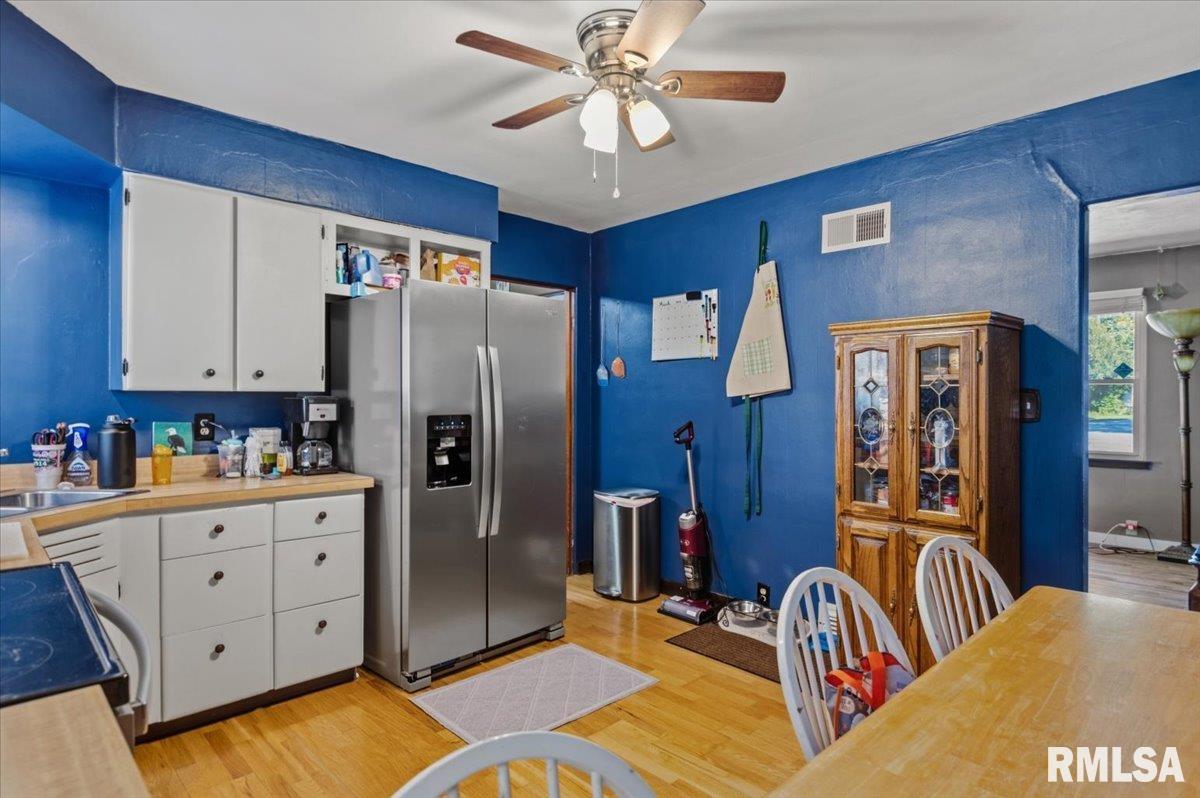 3240 East Enos Avenue Springfield, IL 62702 - Photo 7 of 16