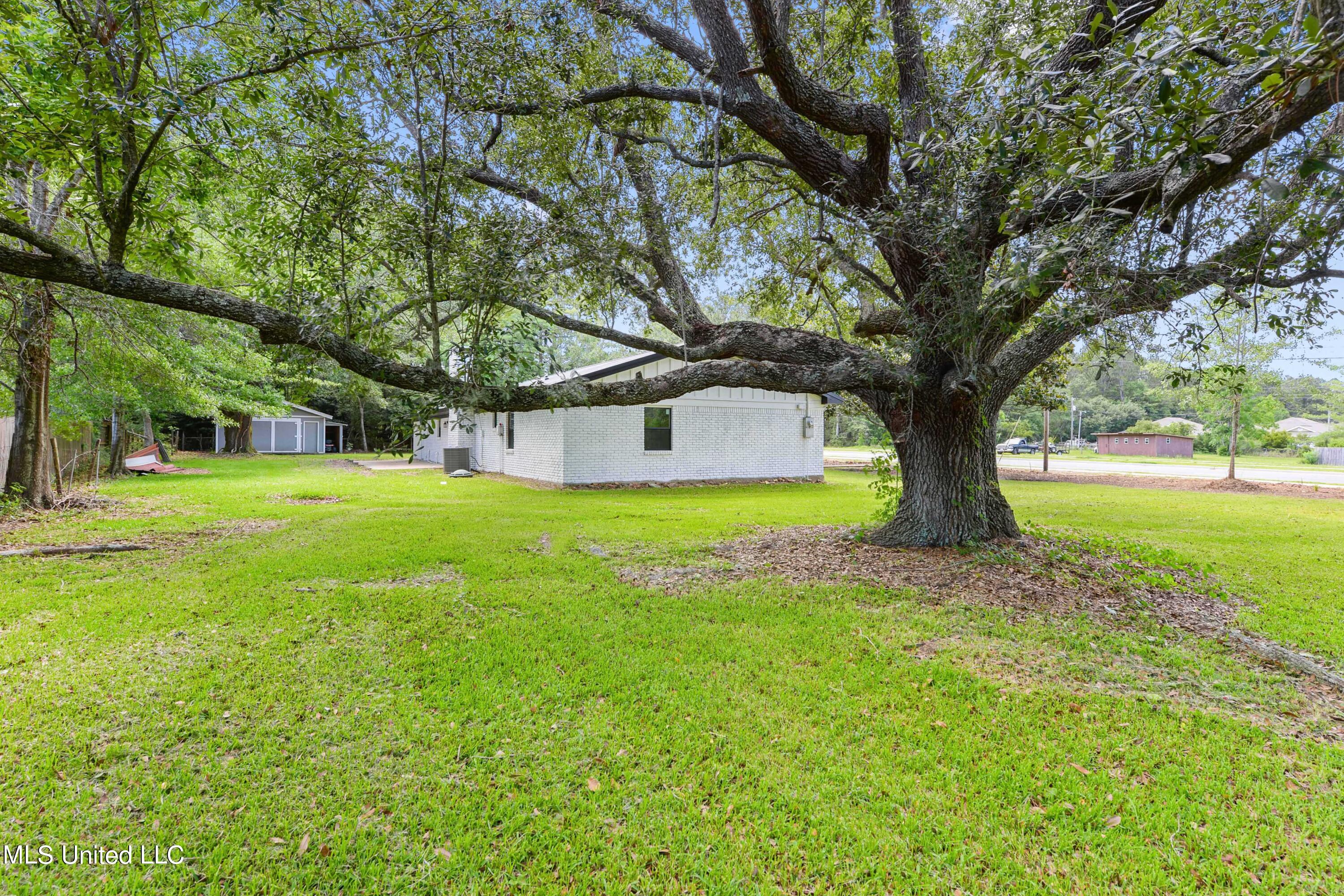 15609 Thomas Road Biloxi, MS 39532 - Photo 26 of 27 026 (7)