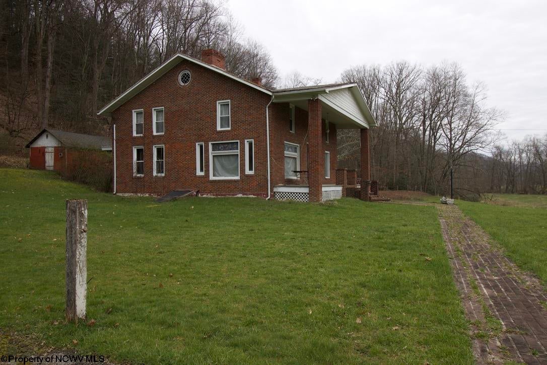 629 Butts Farm Road Parsons, WV 26287 - Photo 9 of 30 Gallery Image 9
