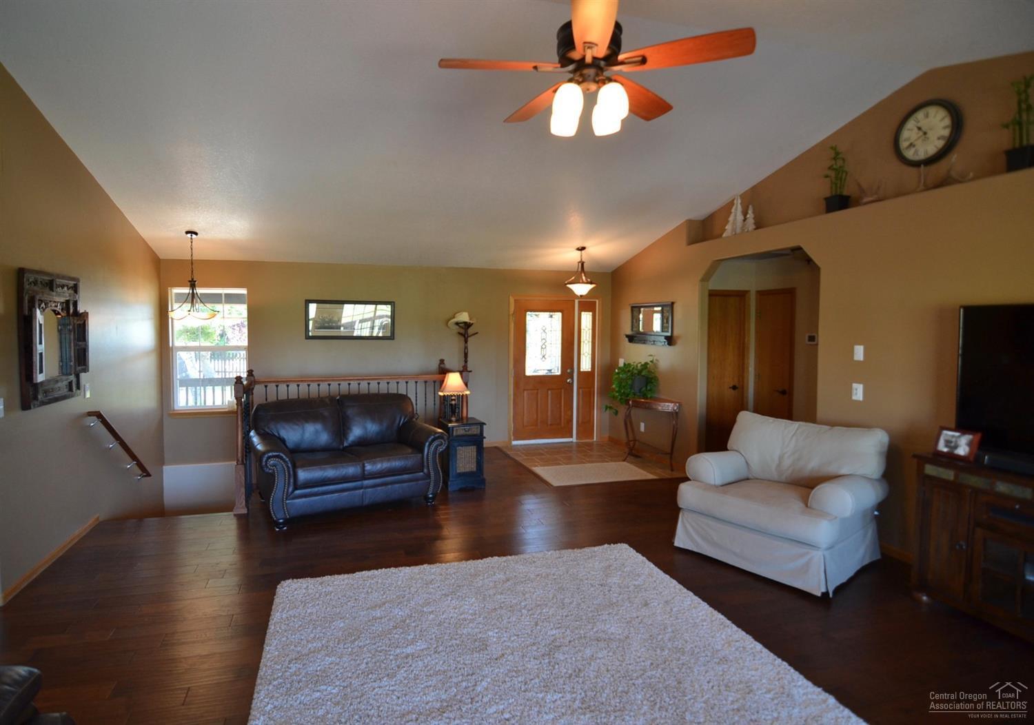 3210 Northeast Yellowpine Road Prineville, OR 97754 - Photo 4 of 25 Additional Photo
