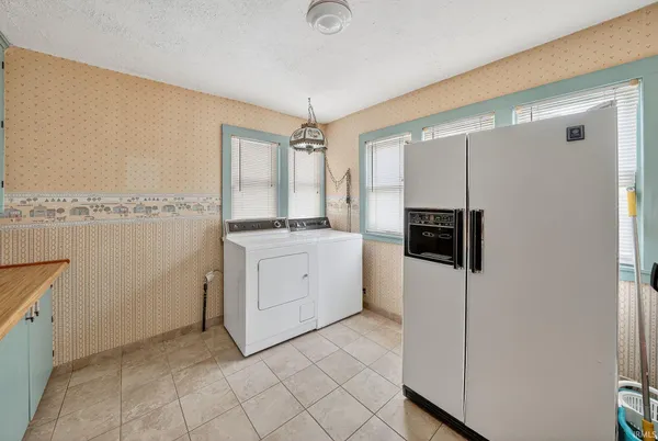 $1,150,000 | 1312 East Jackson Boulevard, Elkhart, IN 46516