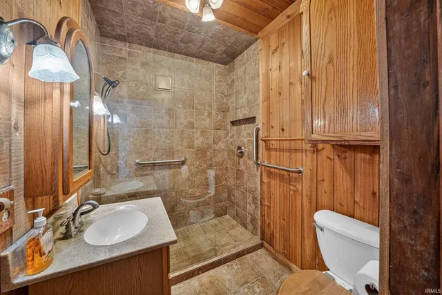 $1,700,000 | 1312 East Jackson Boulevard, Elkhart, IN 46516