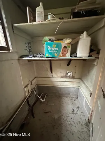 $90,000 | 219 Old Us Highway North, Windsor, NC 27983