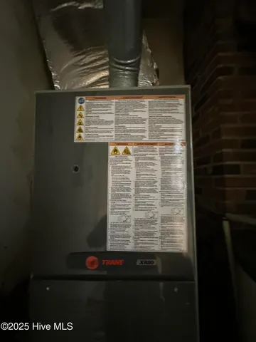 $90,000 | 219 Old Us Highway North, Windsor, NC 27983