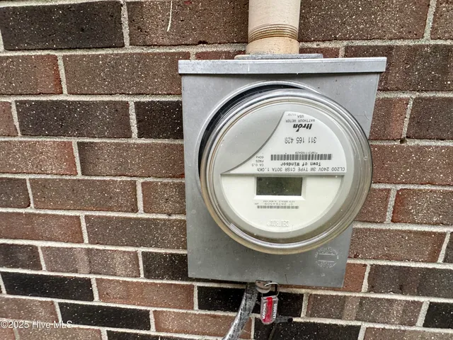 $90,000 | 219 Old Us Highway North, Windsor, NC 27983