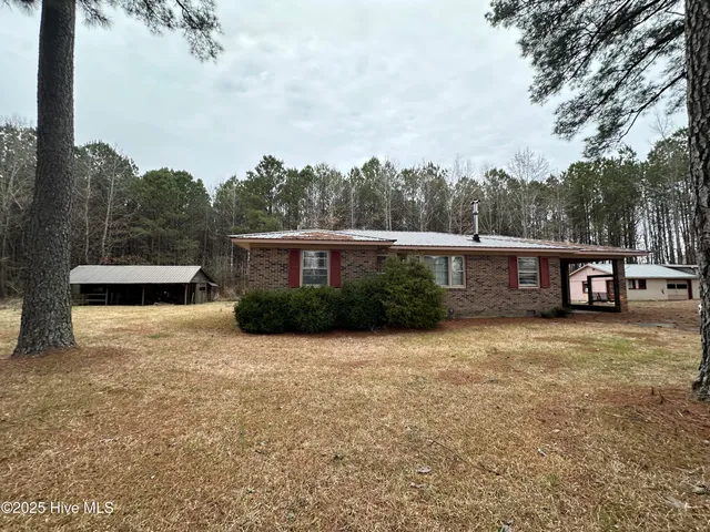 $90,000 | 219 Old Us Highway North, Windsor, NC 27983