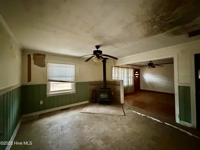 $90,000 | 219 Old Us Highway North, Windsor, NC 27983