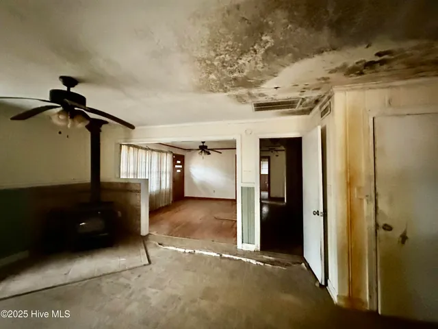 $90,000 | 219 Old Us Highway North, Windsor, NC 27983