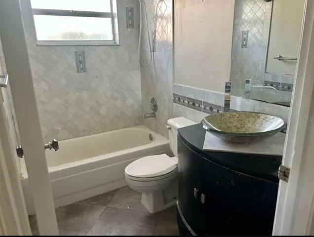 $400,000 | 326 Northwest 47th Terrace, Deerfield Beach, FL 33442