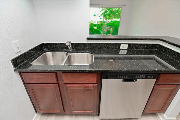 a close view of sink and tap