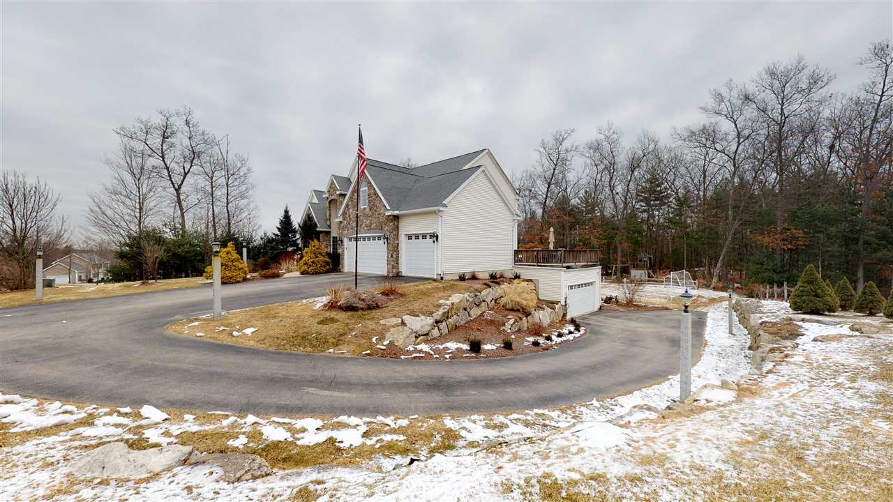 96 South Ridge Drive Manchester, NH 03109 - Photo 3 of 39