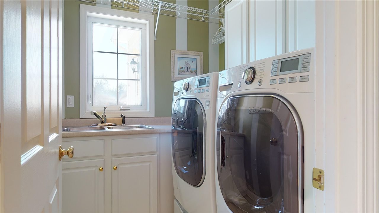 96 South Ridge Drive Manchester, NH 03109 - Photo 21 of 39