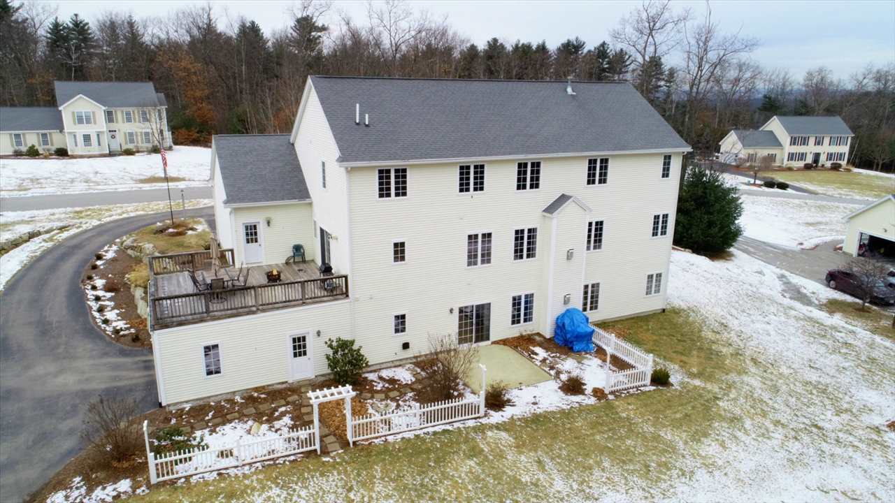 96 South Ridge Drive Manchester, NH 03109 - Photo 8 of 39