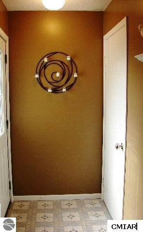 1216 Walton Road Mount Pleasant, MI 48858 - Photo 22 of 34 1779572-21.JPG