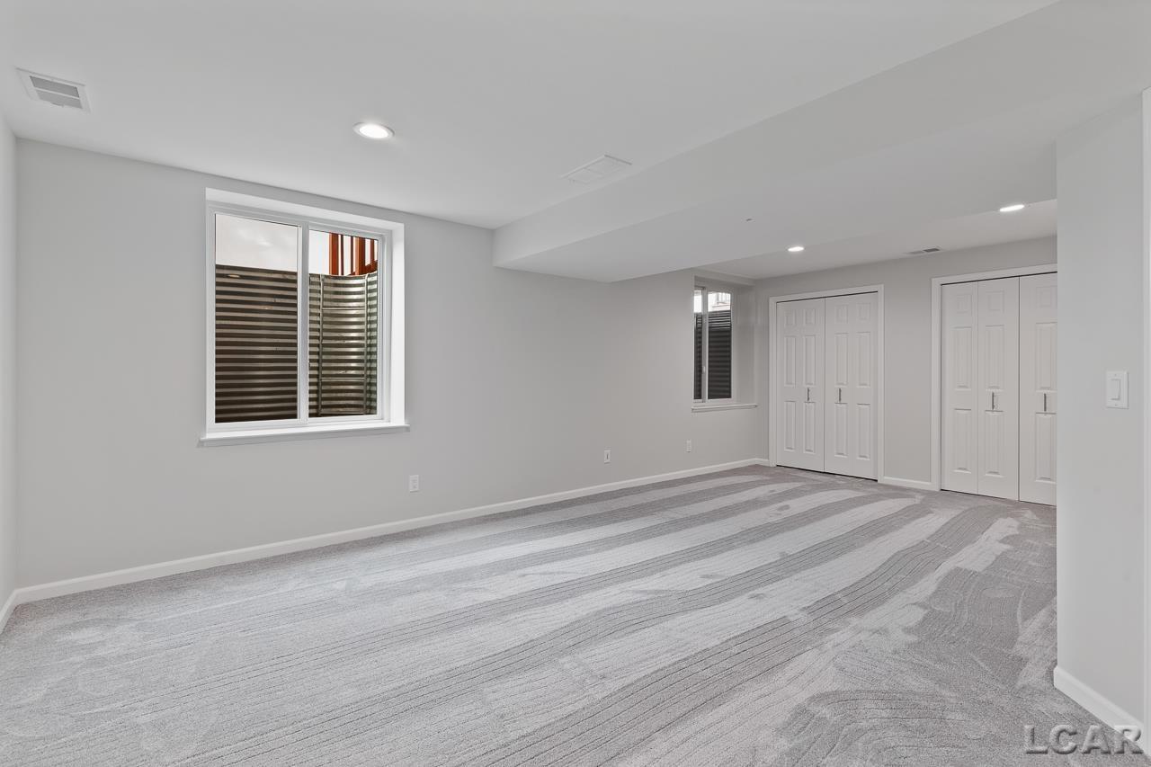 563 Ridge Lane Tecumseh, MI 49286 - Photo 36 of 38 50066988-35.JPG