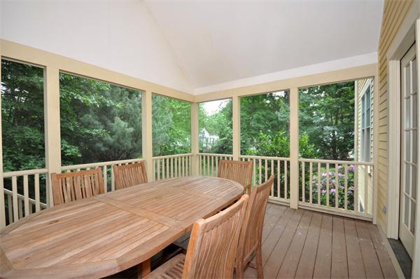 181 Stow Street Concord, MA 01742 - Photo 9 of 17