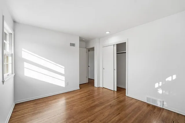 $425,000 | 9948 Rosehill Road, Lenexa, KS 66215