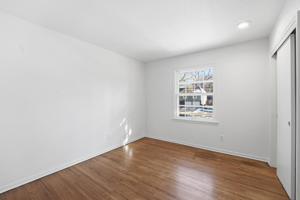 9948 Rosehill Road Lenexa, KS 66215 - Photo 18 of 41