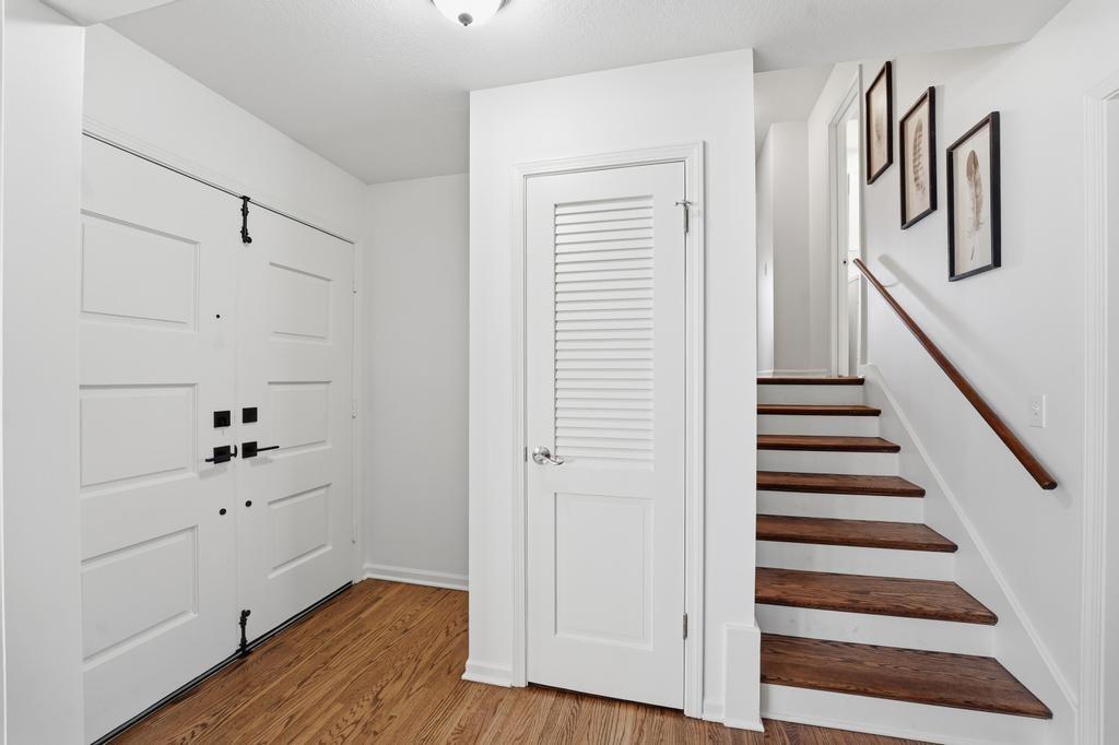 9948 Rosehill Road Lenexa, KS 66215 - Photo 21 of 41