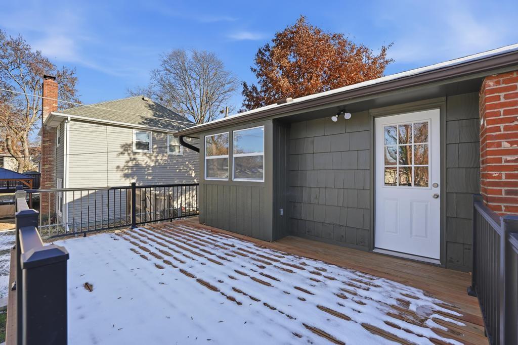 9948 Rosehill Road Lenexa, KS 66215 - Photo 27 of 41