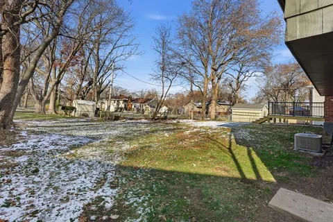 $425,000 | 9948 Rosehill Road, Lenexa, KS 66215