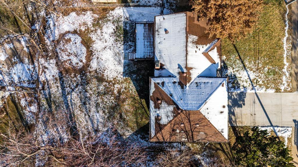 9948 Rosehill Road Lenexa, KS 66215 - Photo 33 of 41