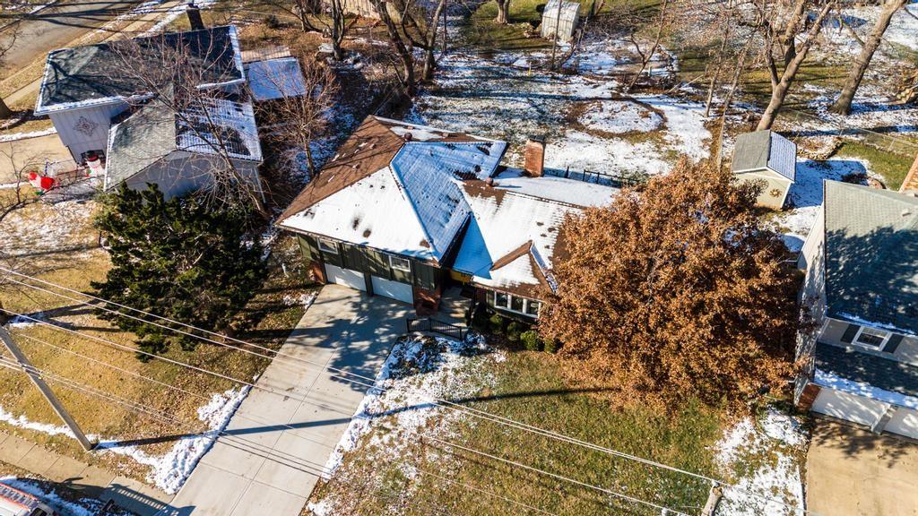 9948 Rosehill Road Lenexa, KS 66215 - Photo 36 of 41